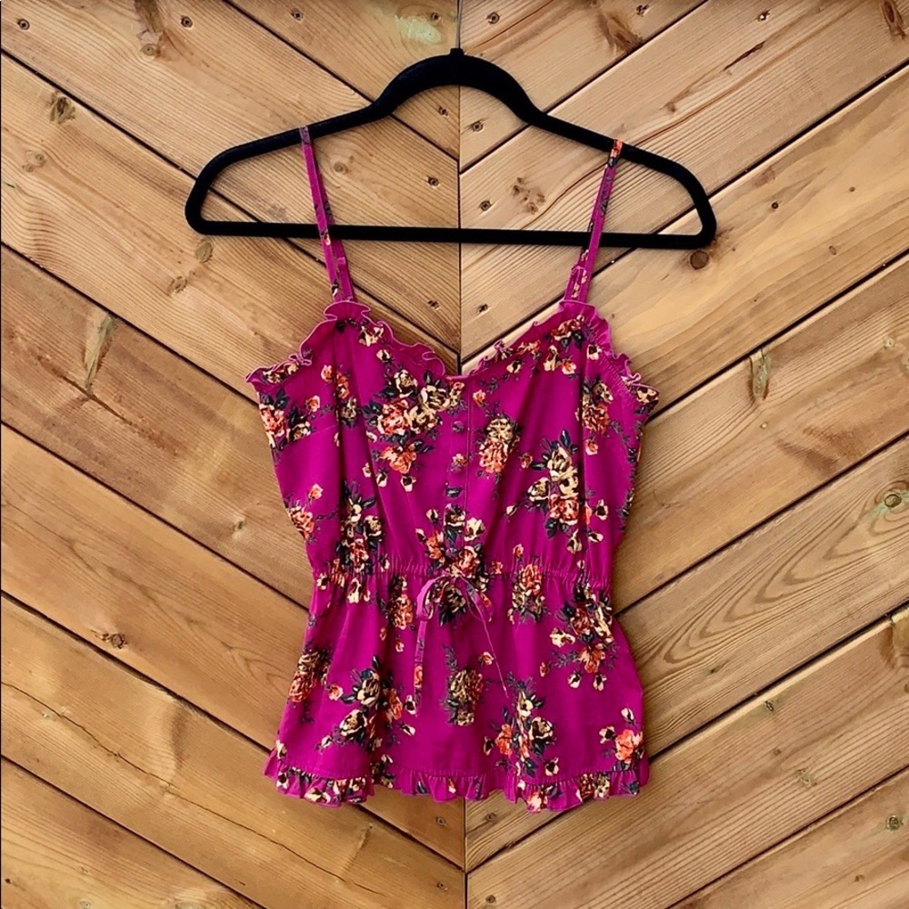 Candie’s // Kohl’s Fuchsia Floral Top w Ruffles, Small
